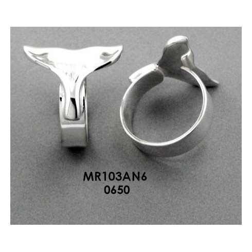 WHALE TAIL RING