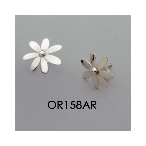 SMALL SHINY FLOWER EARRINGS