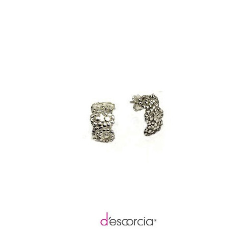 Aretes de flores, con poste.