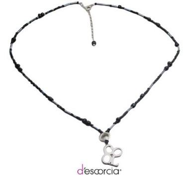 BLACK CHAKIRAS NECKLACE WITH COOL PENDANT
