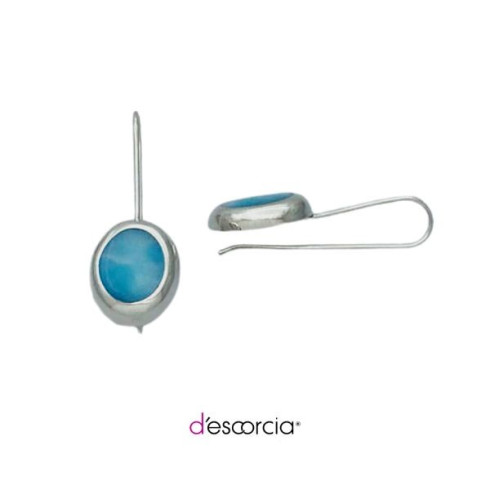 Aretes de óvalo de larimar, con arillo largo.