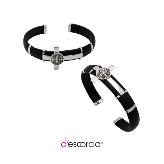 Brazalete de piel con cruz y San Benito